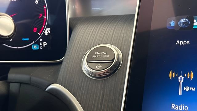 Used 2024 Mercedes-Benz GLC 300 4MATIC image 57