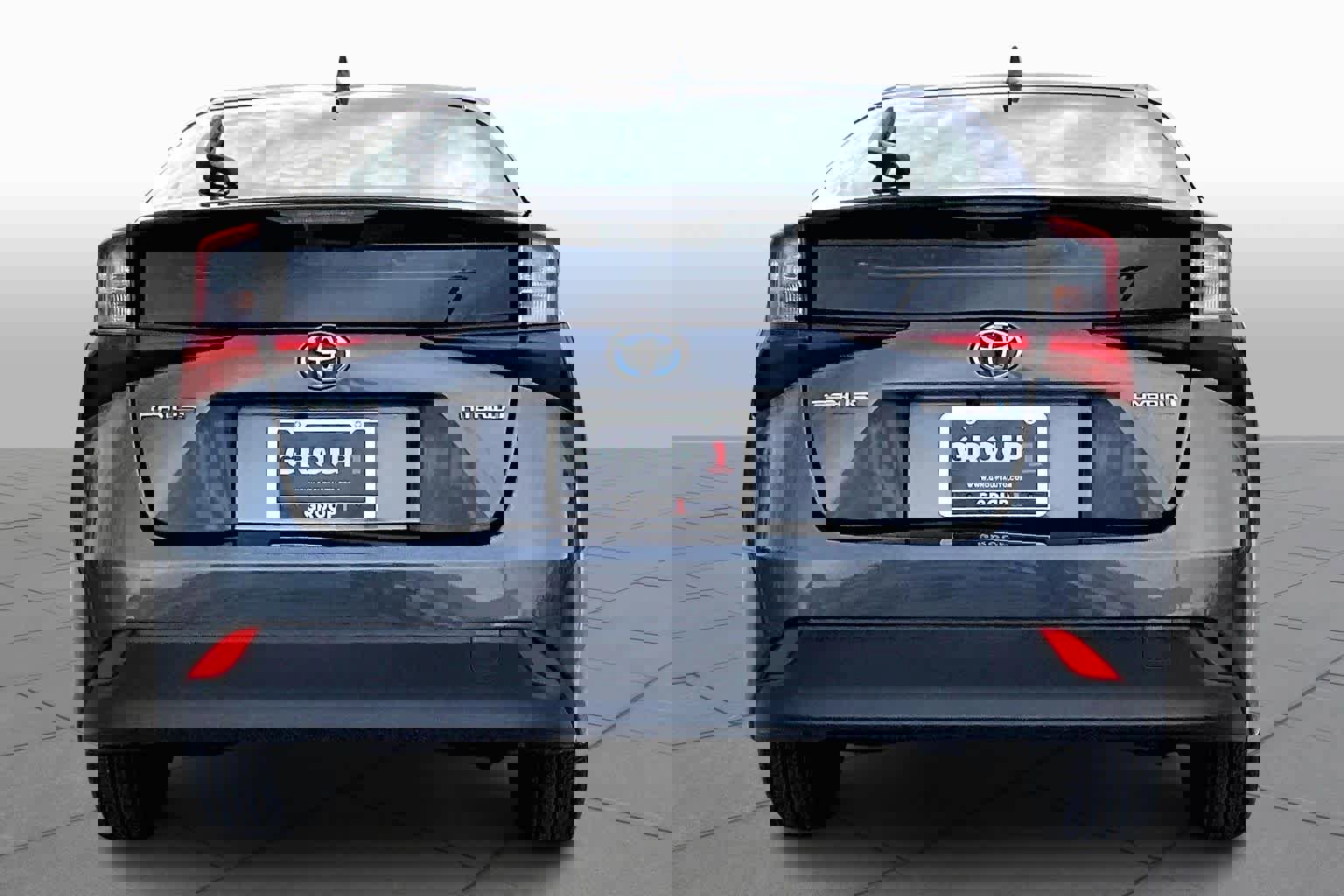 Used 2019 Toyota Prius LE image 5