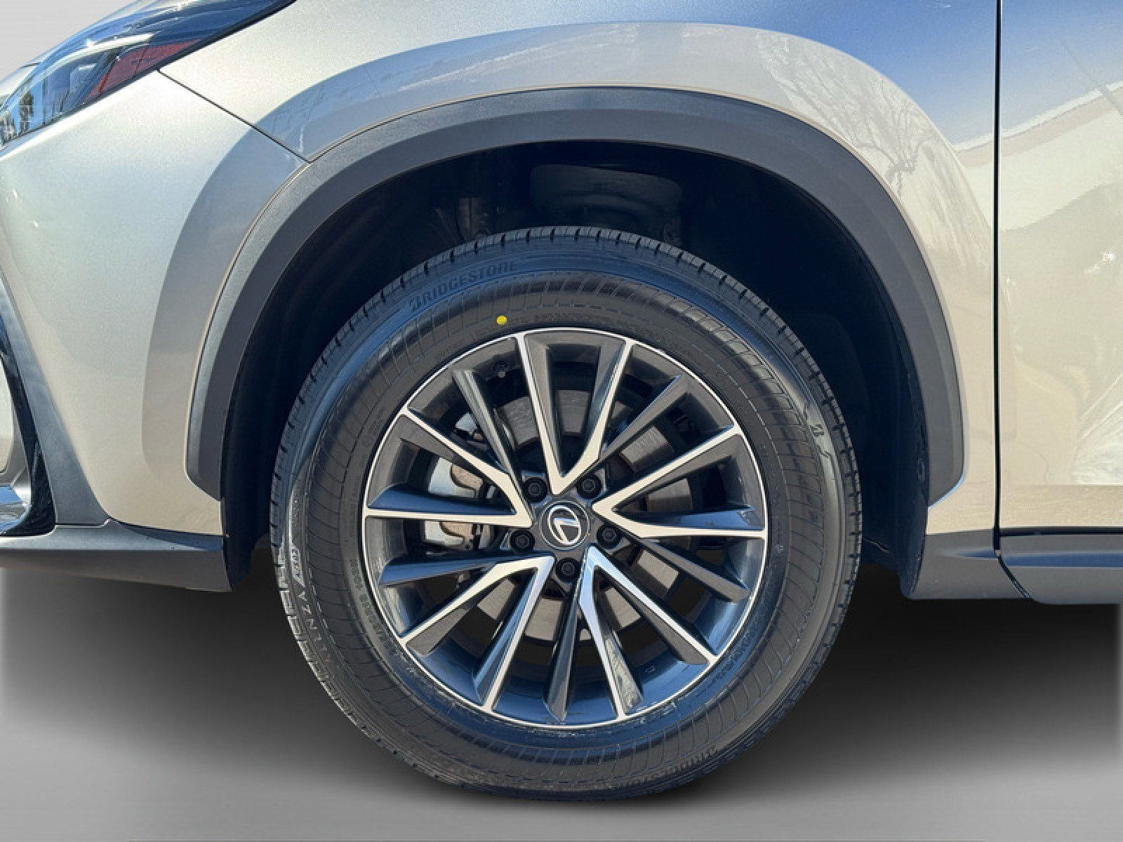 Used 2024 Lexus NX 250 FWD w/ Cold Area Package image 10