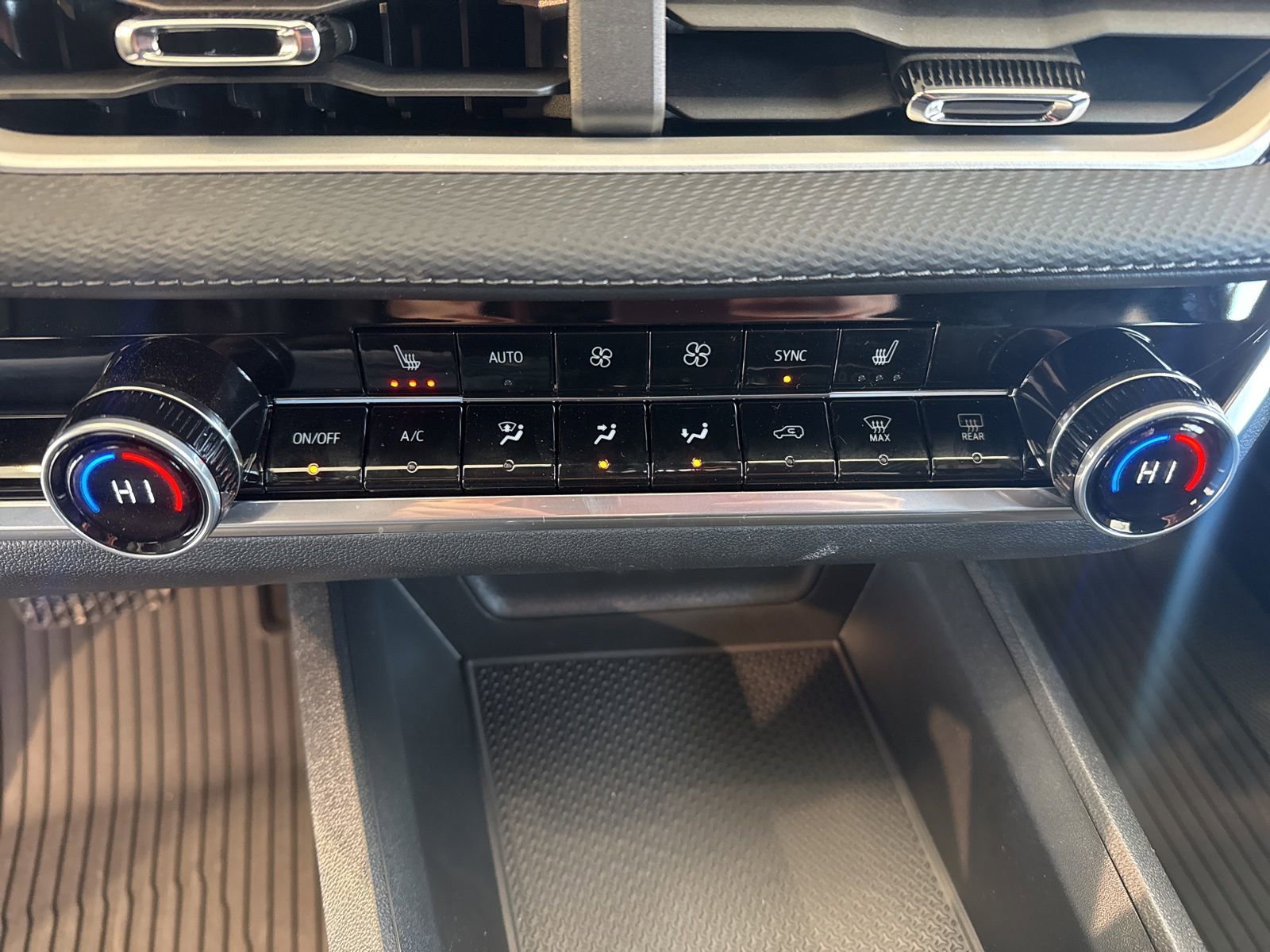 New 2026 Chevrolet Equinox LT w/ Convenience Package II image 28