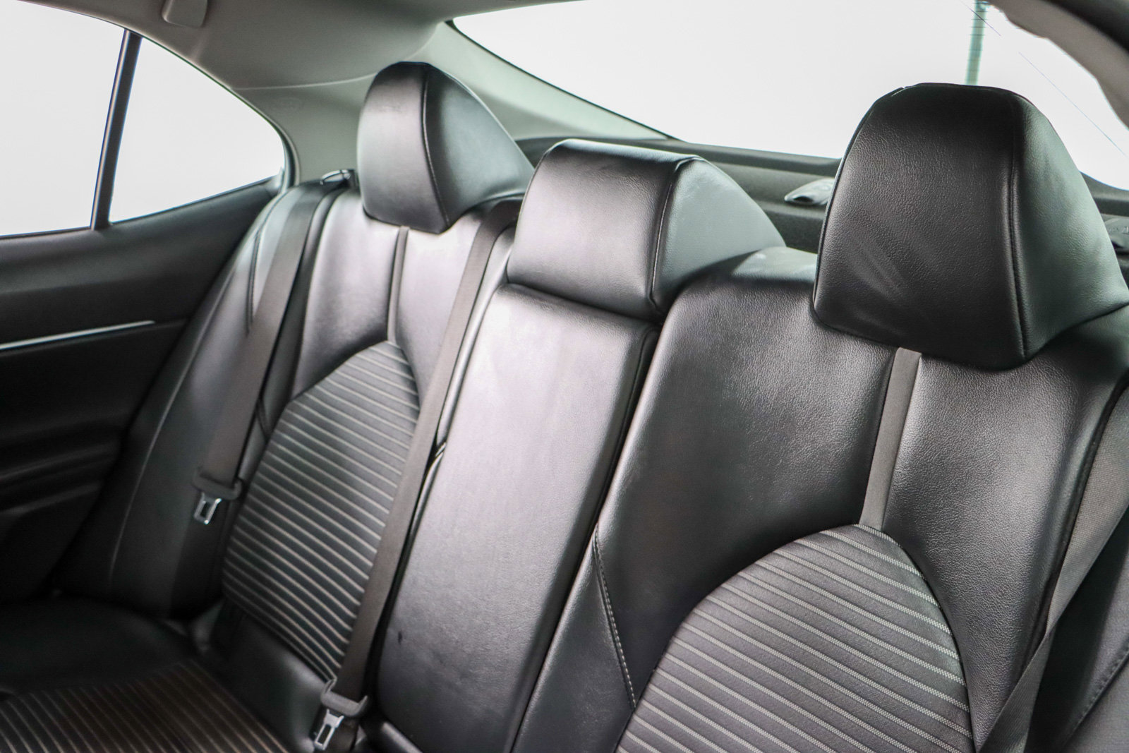 Used 2024 Toyota Camry SE image 24