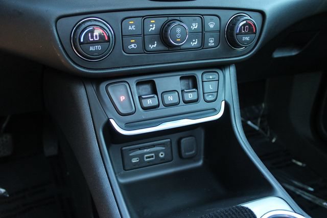 Used 2019 GMC Terrain Denali w/ Comfort Package FWD image 19
