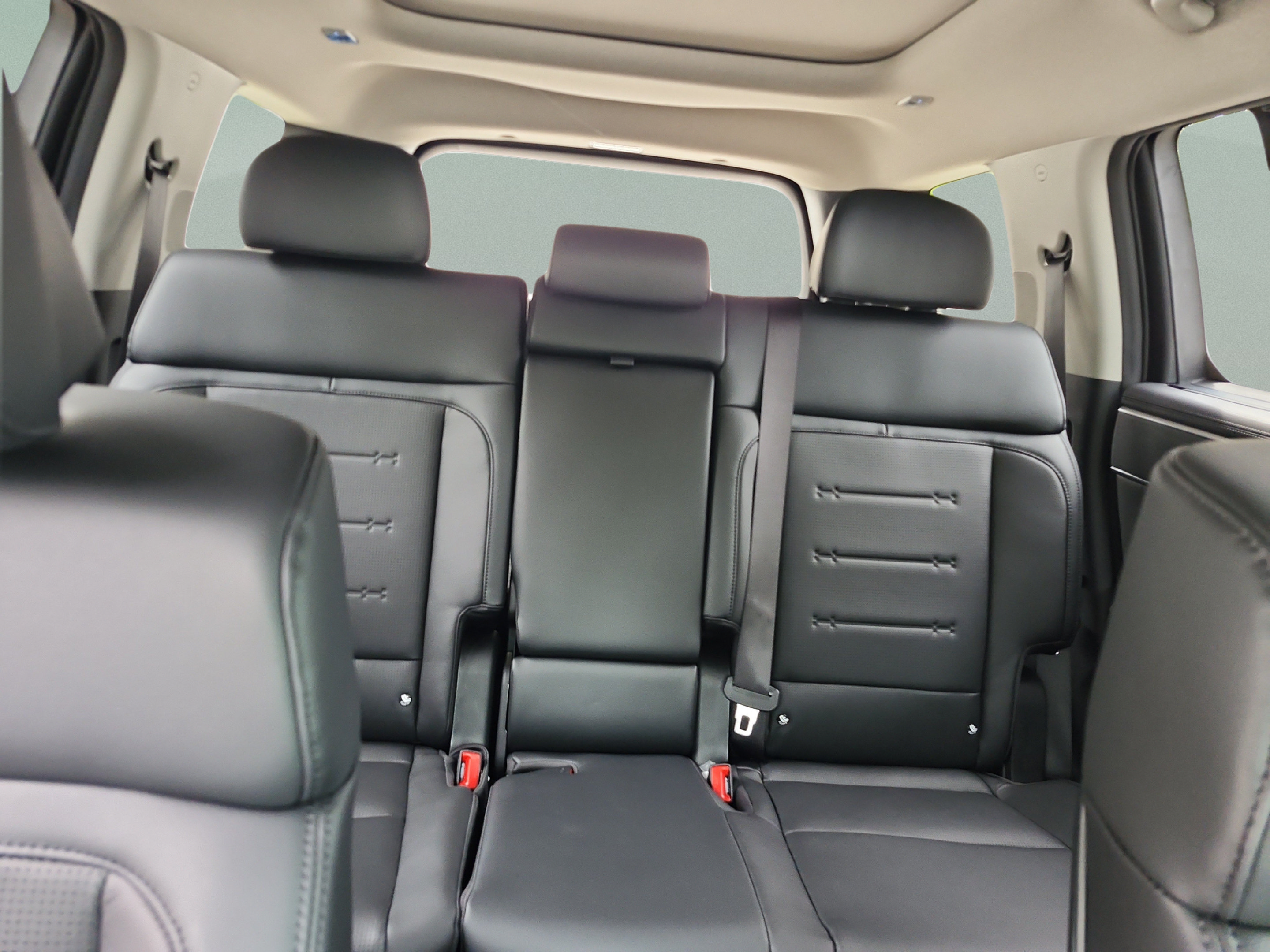 New 2026 Hyundai Santa Fe Limited FWD image 18