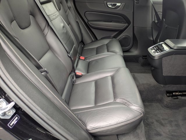 Used 2021 Volvo XC60 T5 Inscription w/ Advanced Package FWD image 22