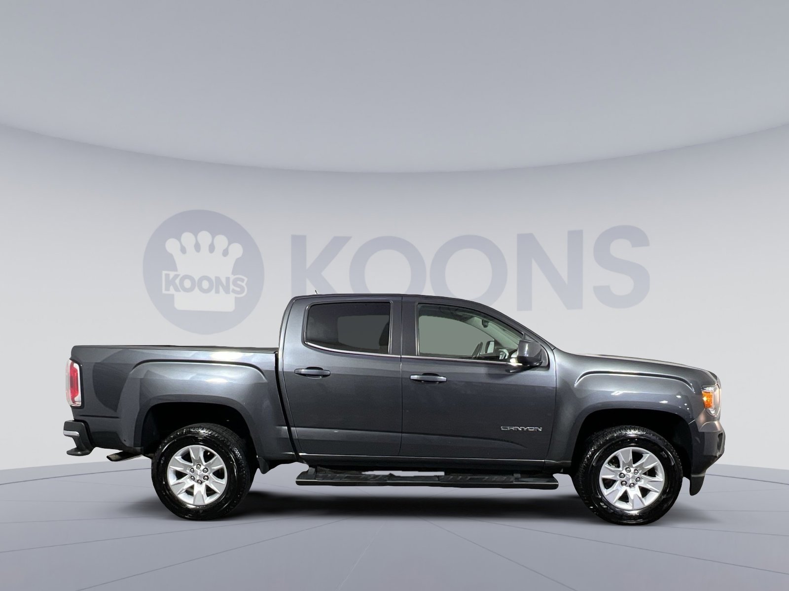 Used 2016 GMC Canyon SLE w/ SLE Convenience Package image 8