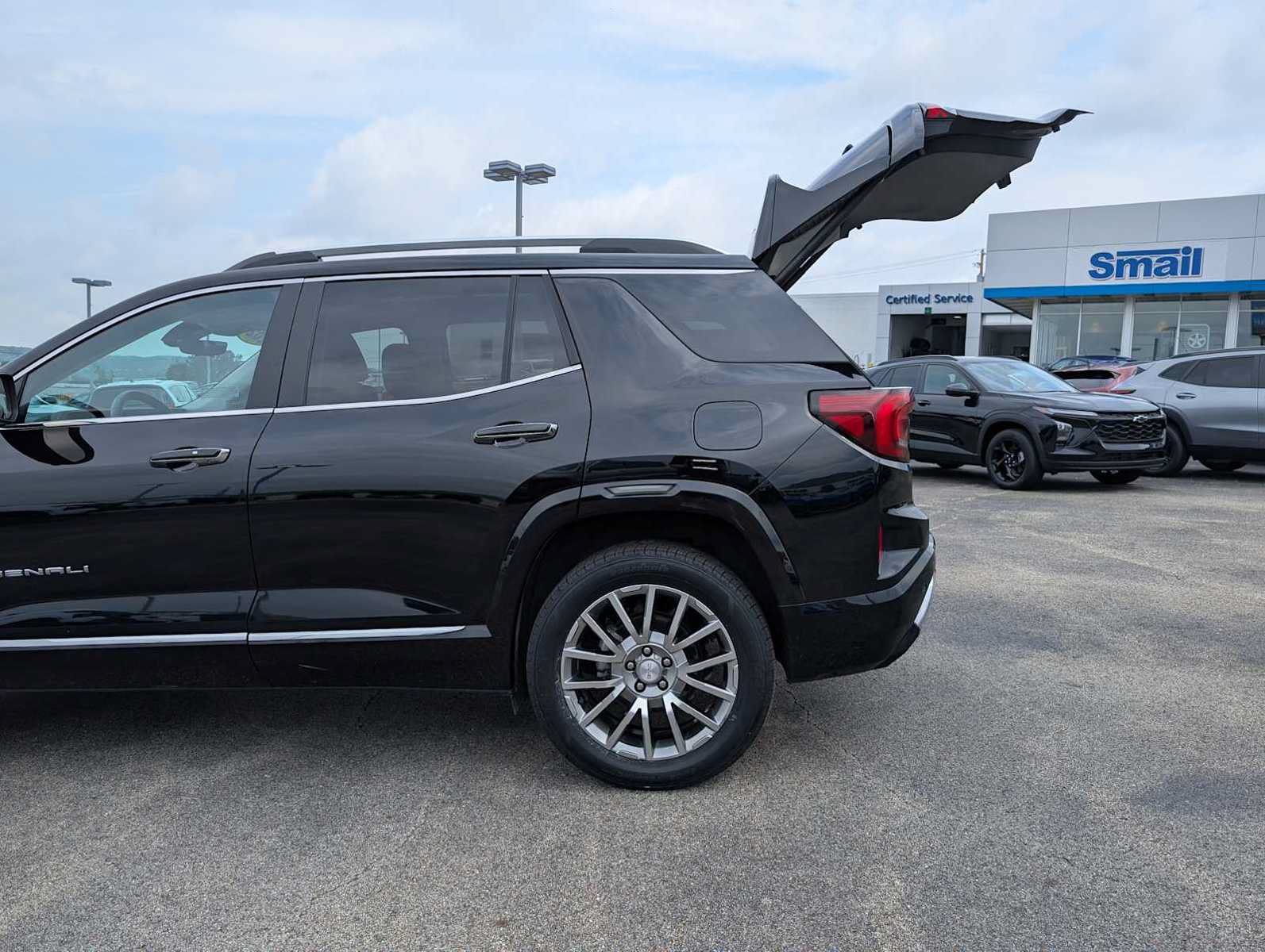 Used 2026 GMC Terrain Denali w/ LPO, Floor Liner Package AWD/4WD image 11