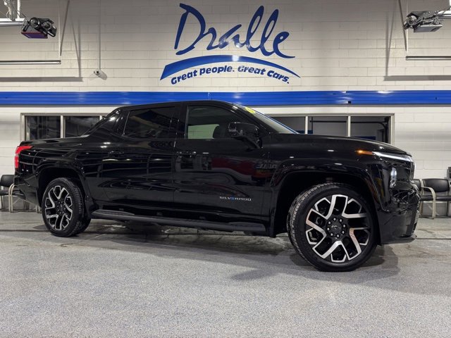 Used 2024 Chevrolet Silverado EV RST image 1