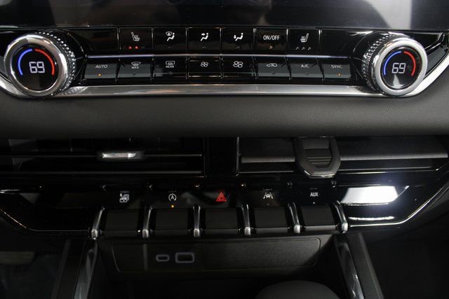 New 2026 GMC Canyon Elevation w/ Convenience Package image 7