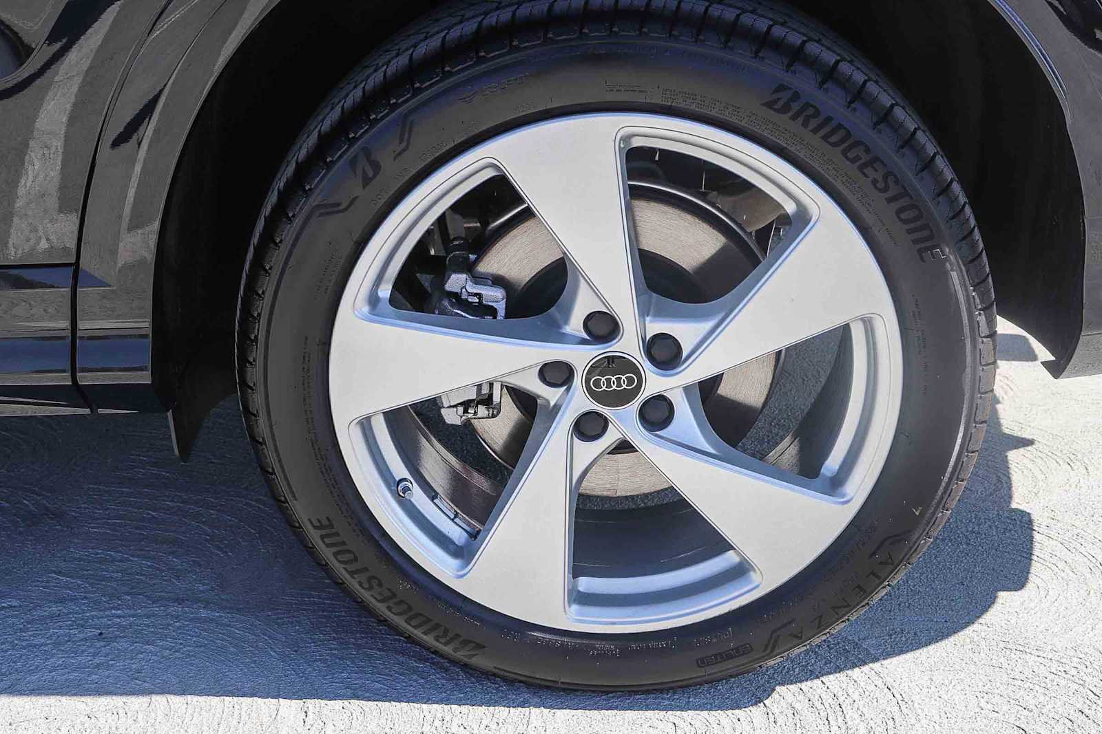 New 2025 Audi Q5 Premium Plus image 12