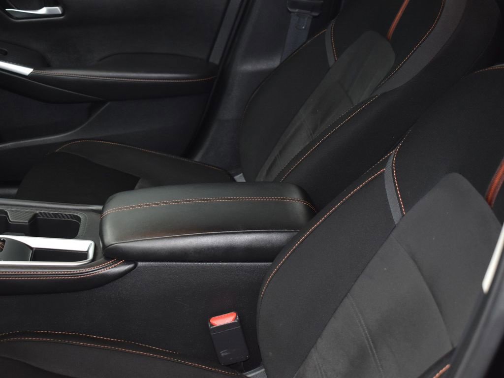 Used 2022 Nissan Sentra SR image 3