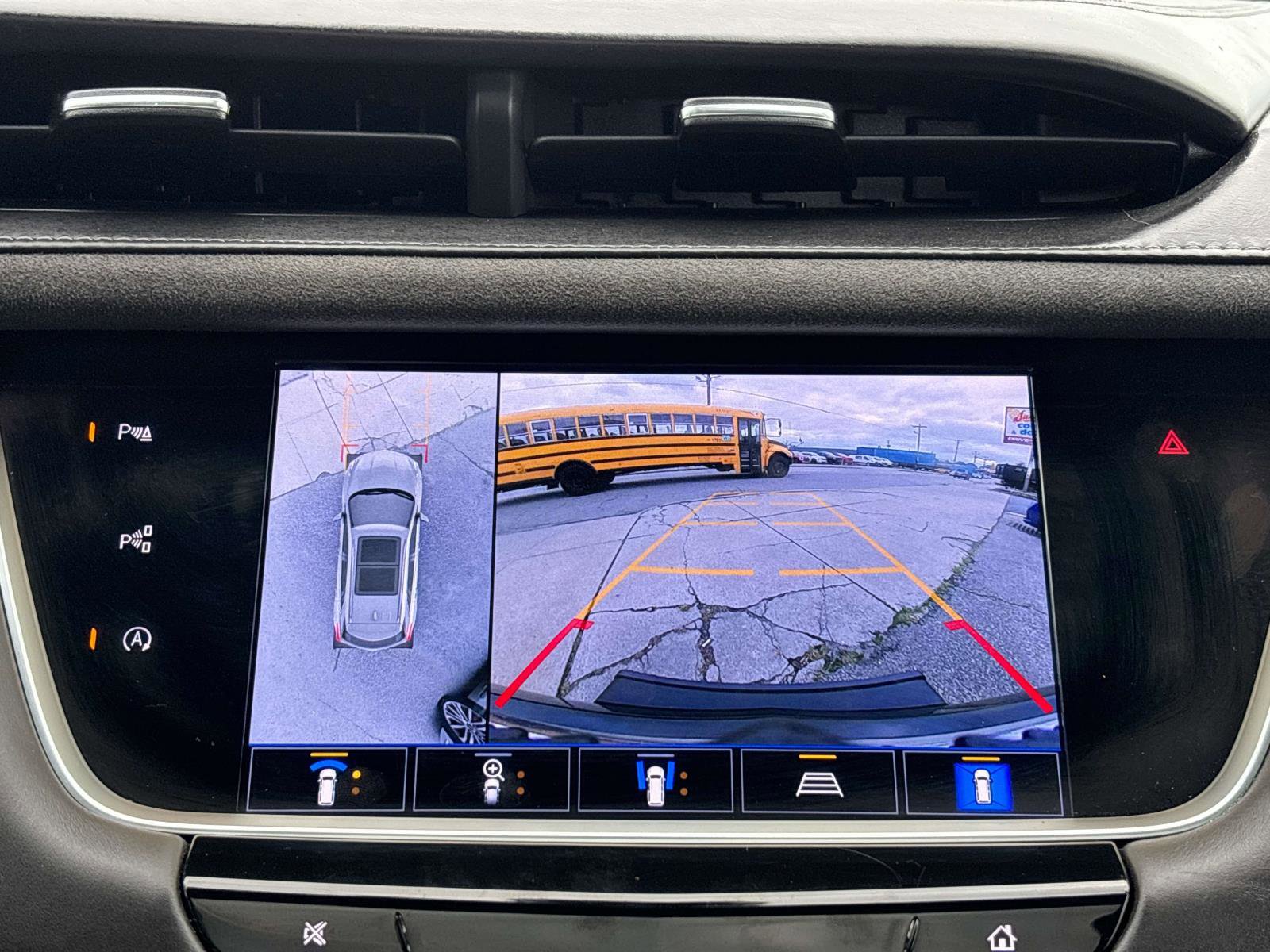 Used 2022 Cadillac XT5 Sportv w/ Platinum Package image 27