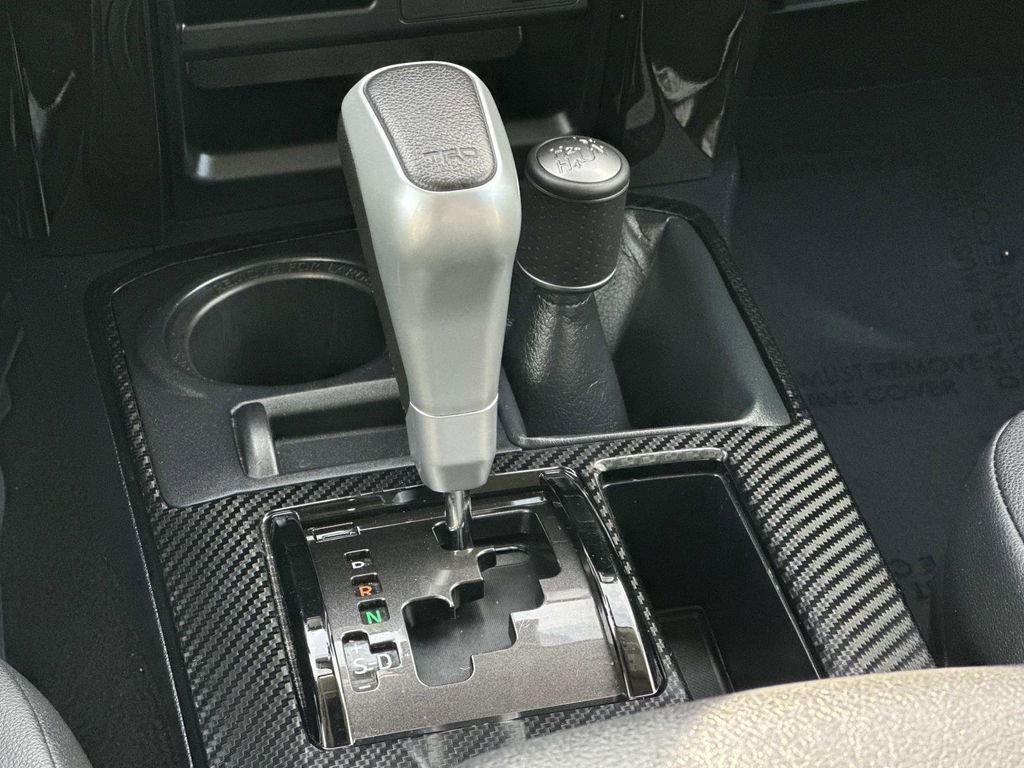 Used 2024 Toyota 4Runner TRD Off-Road Premium image 12