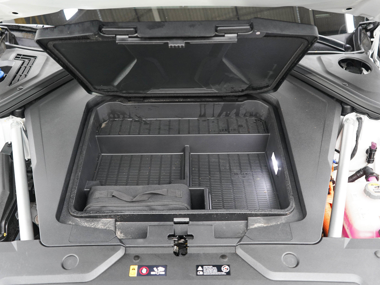 Used 2025 Genesis Electrified GV70 w/ Prestige Package AWD/4WD image 35