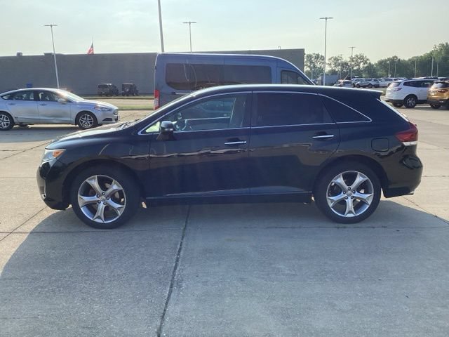 Used 2013 Toyota Venza XLE AWD/4WD image 2