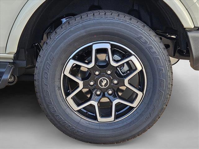New 2025 Ford Bronco Outer Banks image 10