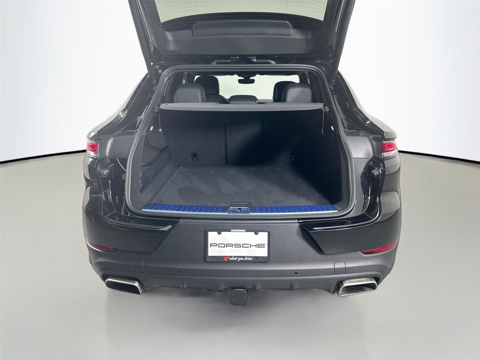 Certified 2026 Porsche Cayenne Coupe AWD/4WD image 36