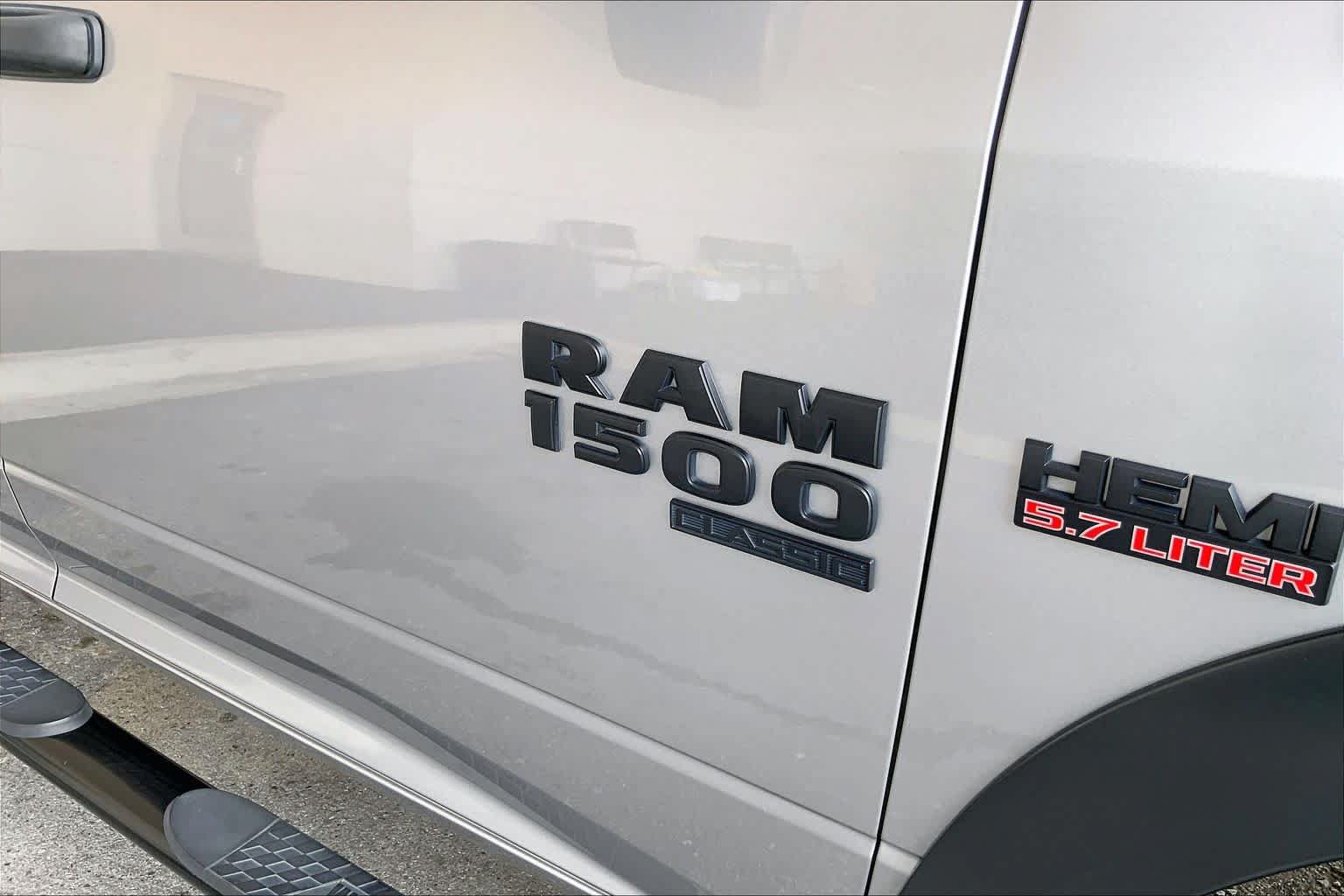 Used 2024 RAM 1500 Warlock w/ Trailer Tow Group AWD/4WD image 33