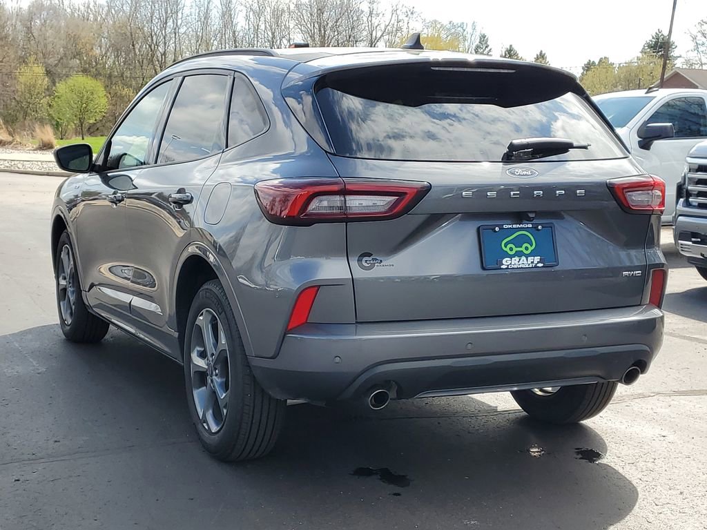 Used 2023 Ford Escape ST-Line w/ Tech Pack #1 image 4