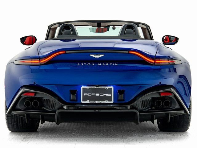 Used 2022 Aston Martin V8 Vantage Roadster image 32