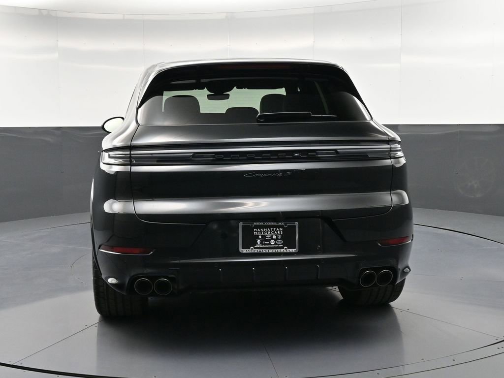 Certified 2025 Porsche Cayenne S AWD/4WD image 7