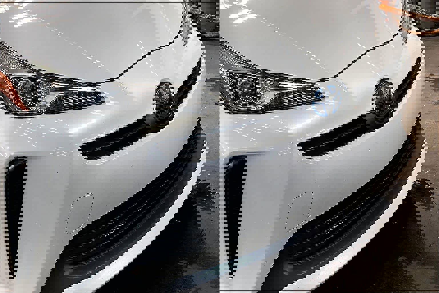 Used 2021 Toyota Prius L Eco FWD image 29