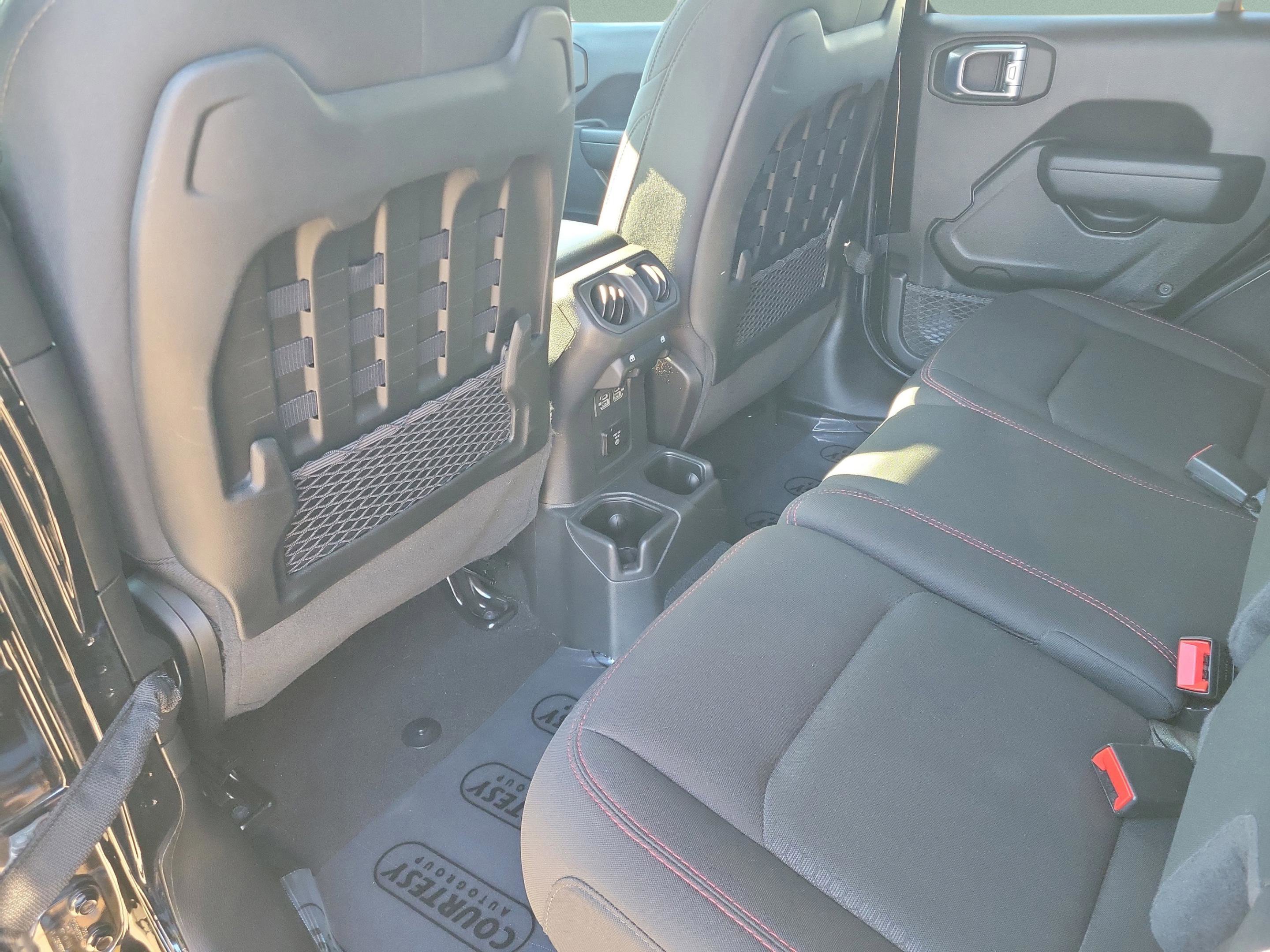 Used 2021 Jeep Wrangler Unlimited Rubicon w/ Xtreme Recon 35" Tire Package image 7