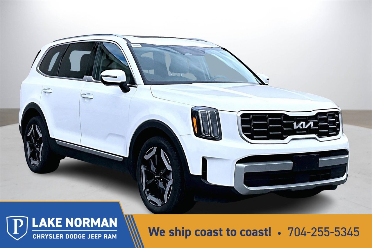 Used 2023 Kia Telluride S w/ S Sunroof Package