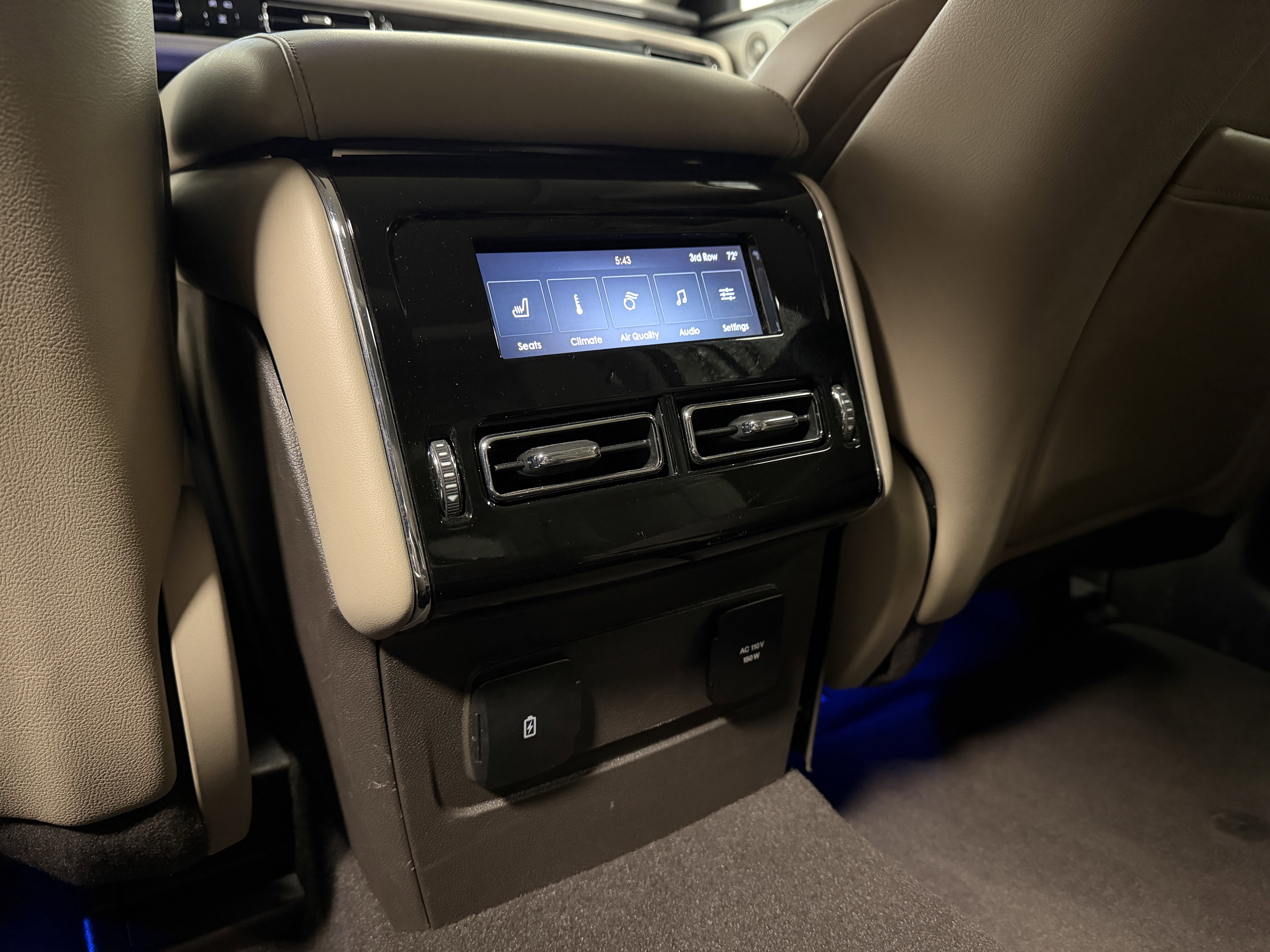 Used 2021 Lincoln Aviator Reserve w/ Equipment Group 202A image 24