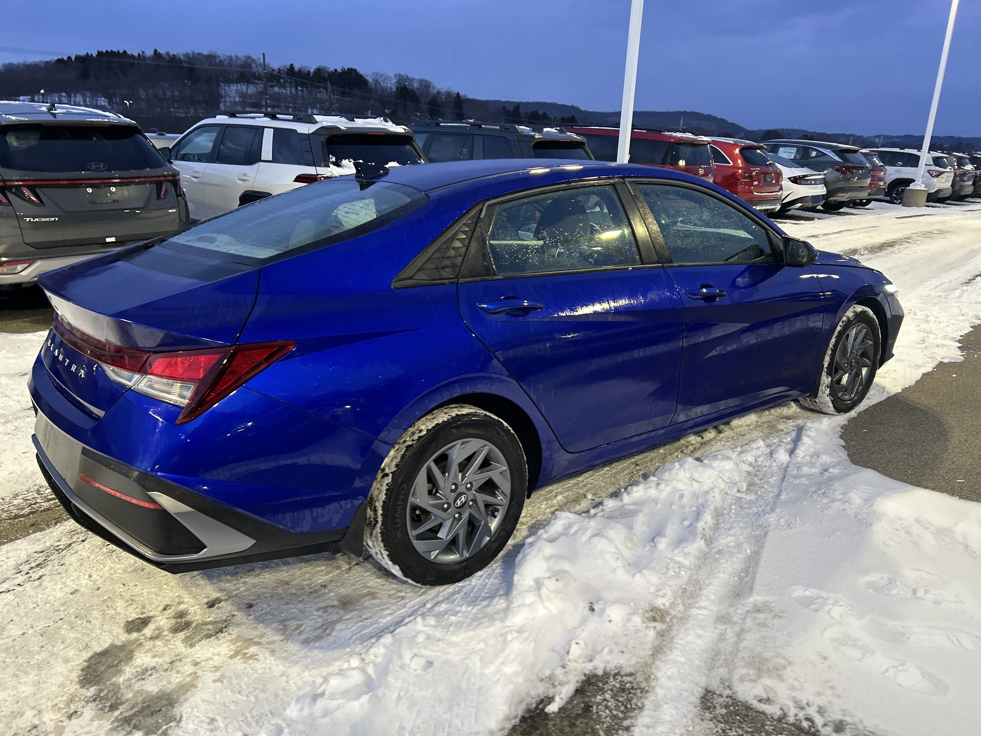 Certified 2024 Hyundai Elantra SEL image 7