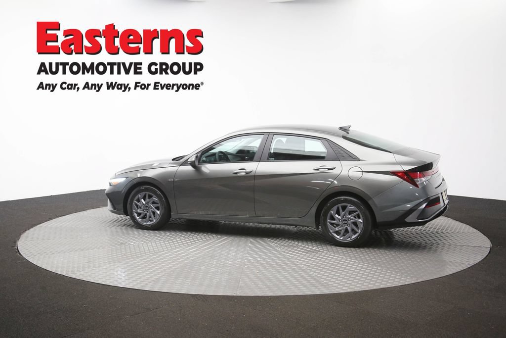 Used 2024 Hyundai Elantra SEL FWD image 60