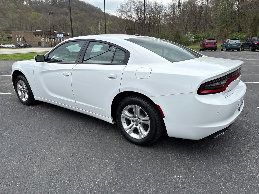 Used 2021 Dodge Charger SXT w/ Leather Interior Group RWD image 3