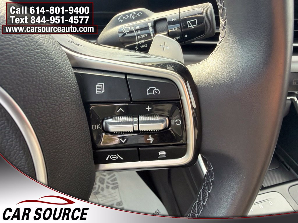 Used 2026 Kia Carnival SX w/ SX Dark Edition Package FWD image 13