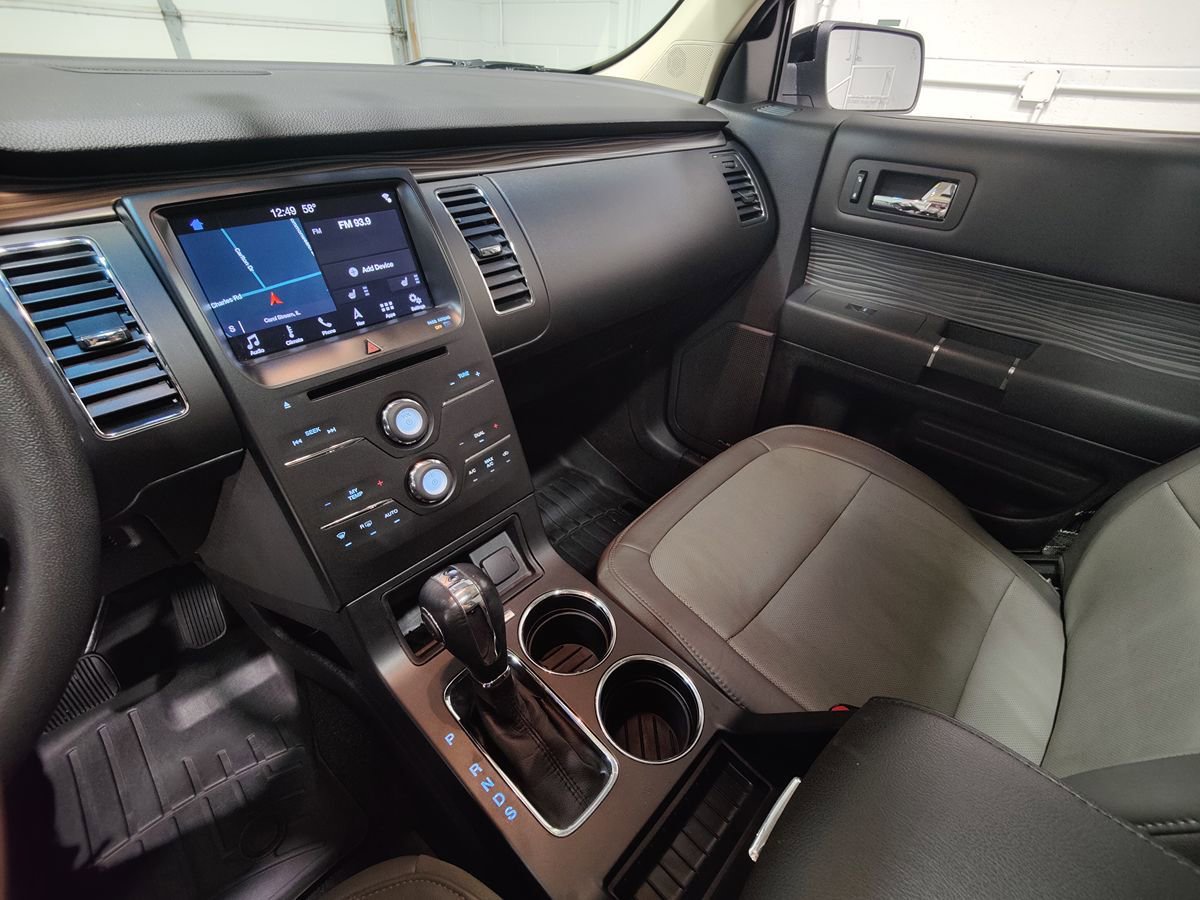 Used 2019 Ford Flex SEL w/ Equipment Group 202A AWD/4WD image 35