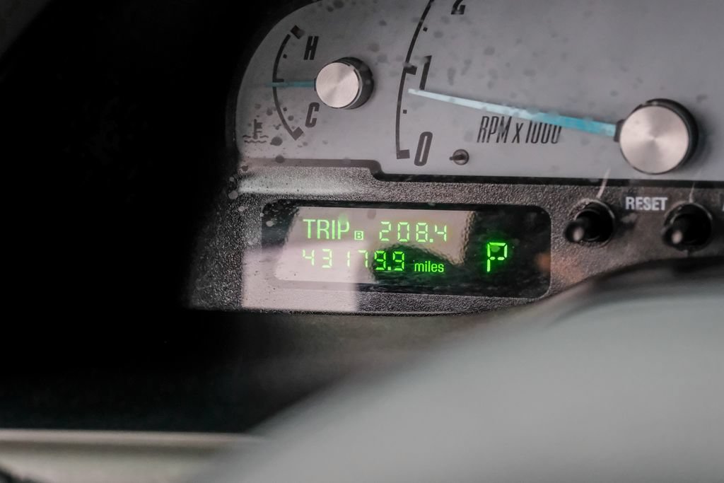Used 2002 Ford Thunderbird RWD image 22