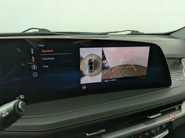 Certified 2025 Cadillac XT4 Premium Luxury FWD image 5