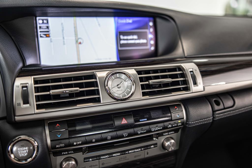 Used 2017 Lexus LS 460 AWD w/ Comfort Package image 28