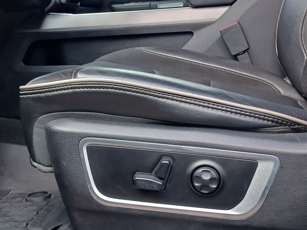 Used 2021 RAM 1500 Laramie w/ Sport Appearance Package AWD/4WD image 6