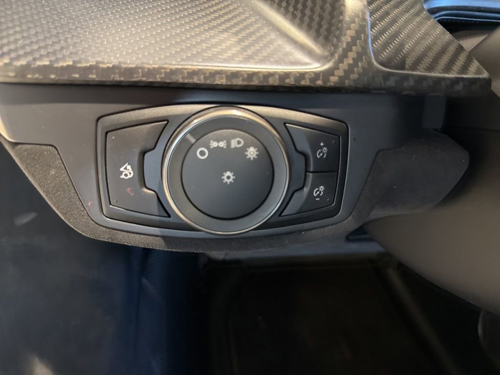 Used 2022 Ford GT image 27