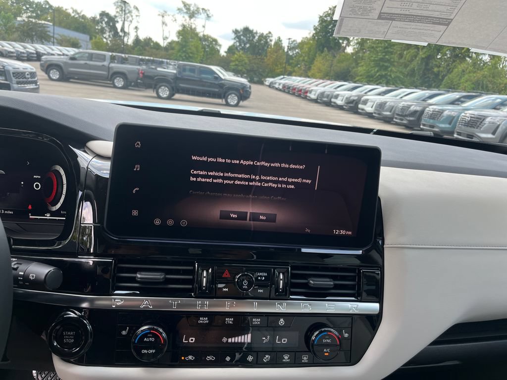 New 2026 Nissan Pathfinder SL FWD image 17
