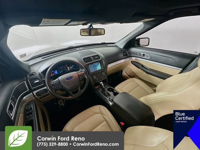 Used 2017 Ford Explorer XLT w/ Equipment Group 202A AWD/4WD image 27
