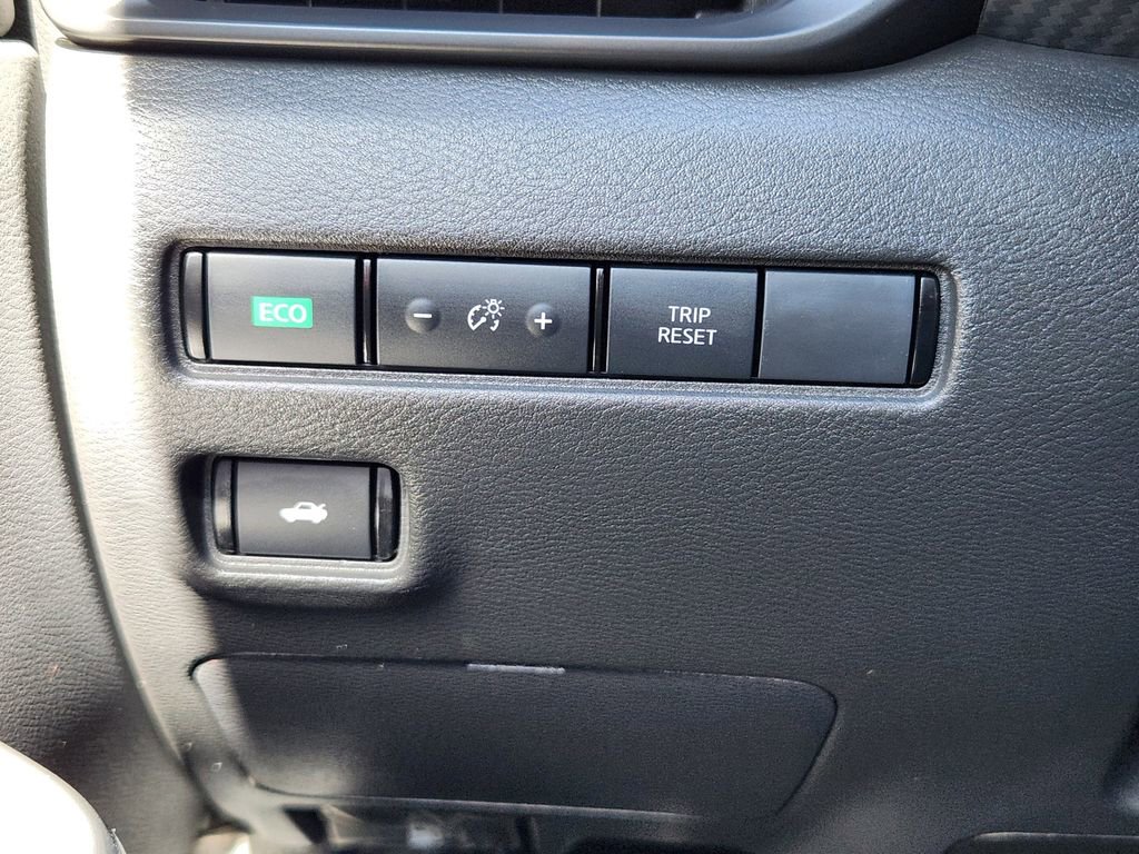 Used 2025 Nissan Sentra S image 25