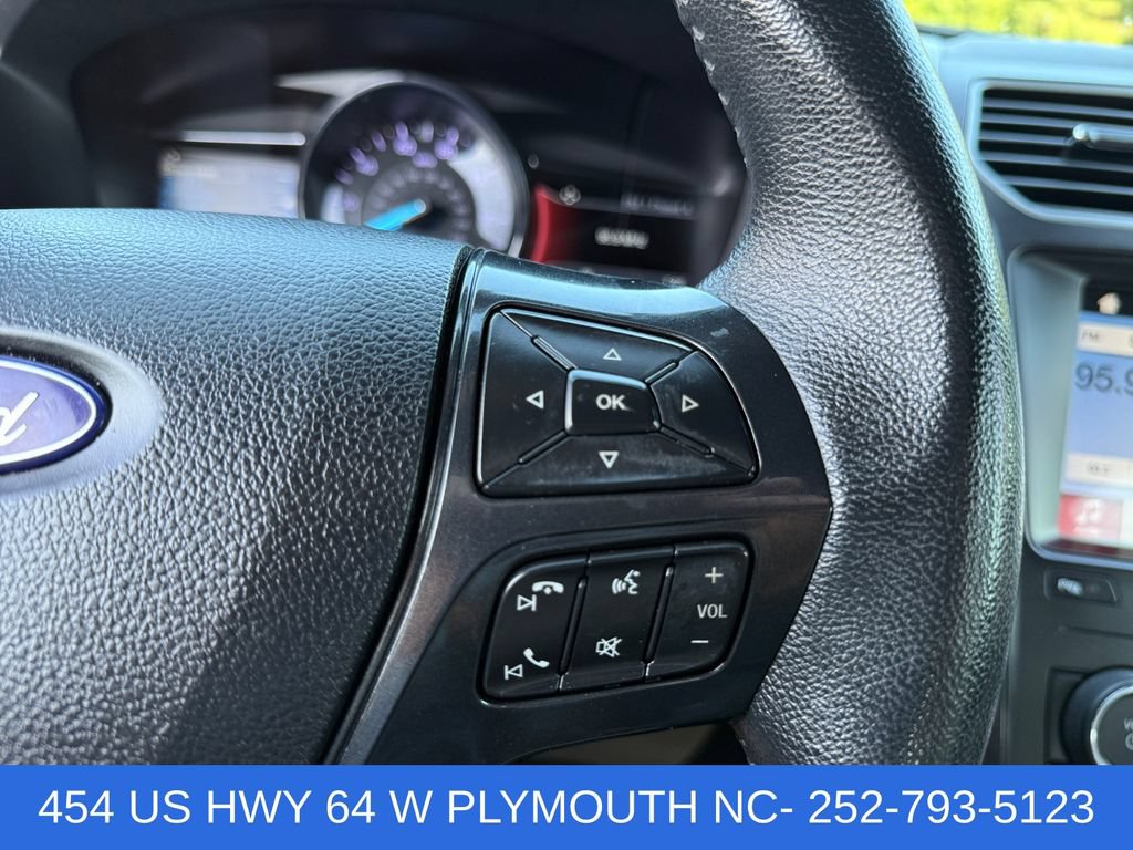 Used 2019 Ford Explorer XLT w/ Equipment Group 202A FWD image 22
