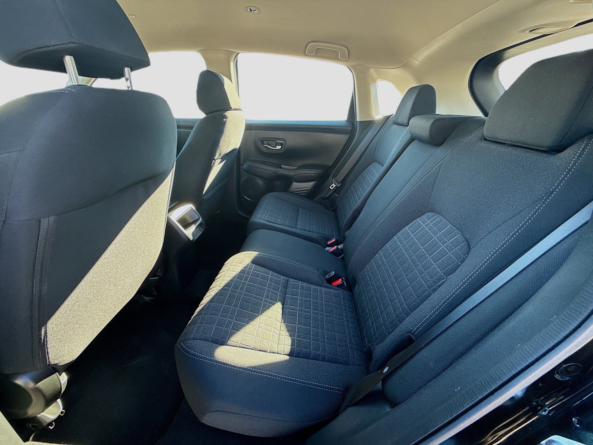 Certified 2023 Honda HR-V LX image 22