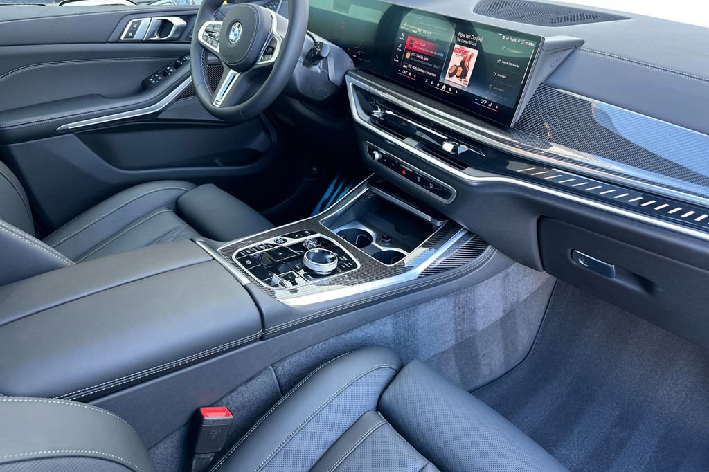New 2026 BMW X7 M60i image 18