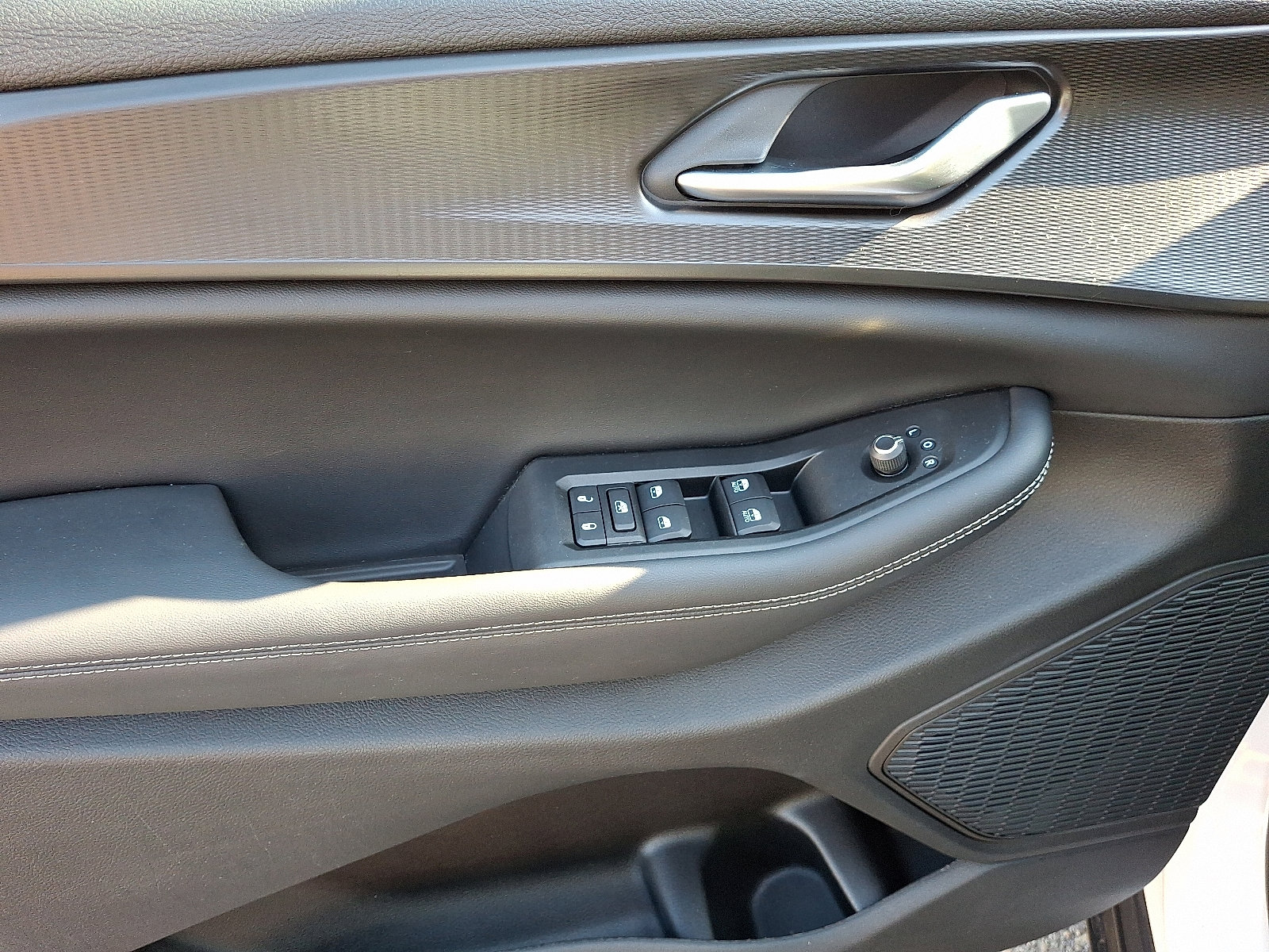 Certified 2023 Jeep Grand Cherokee Laredo image 13