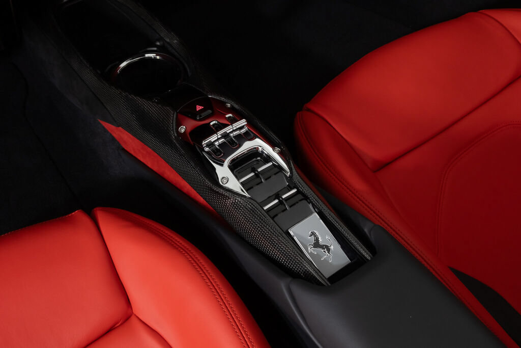 Used 2025 Ferrari 296 GTS RWD image 34