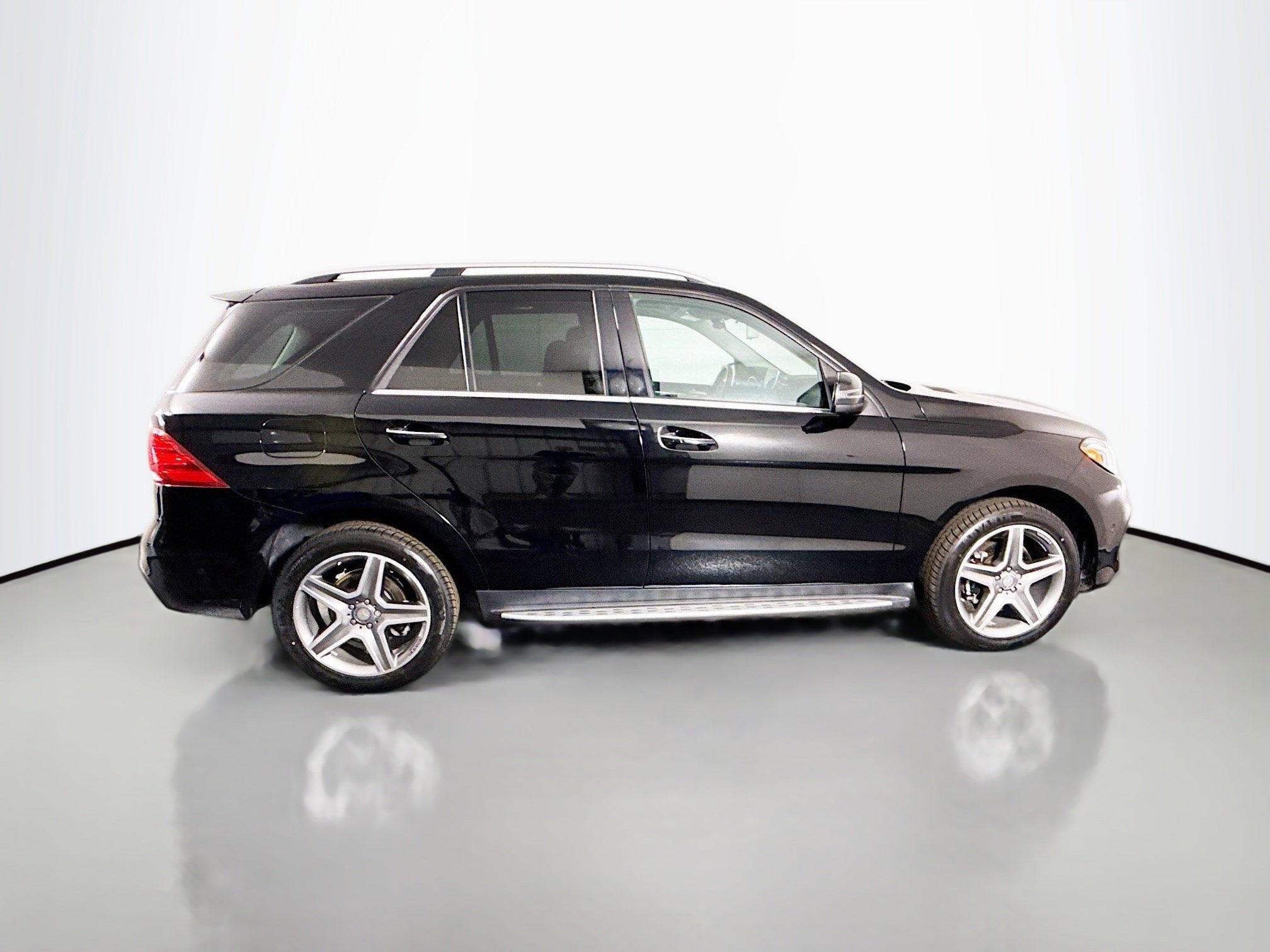 Used 2016 Mercedes-Benz GLE 400 4MATIC image 11