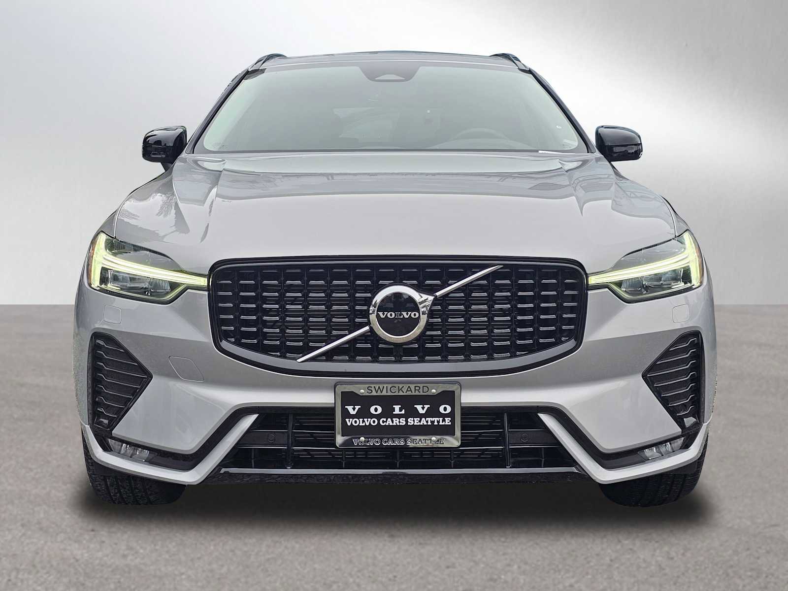 Certified 2025 Volvo XC60 B5 Core w/ Protection Package Premier image 62