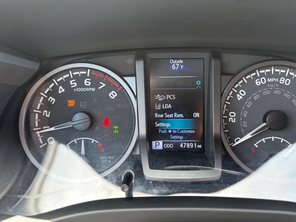 Used 2023 Toyota Tacoma TRD Off-Road w/ TRD Premium Off Road Package AWD/4WD image 34