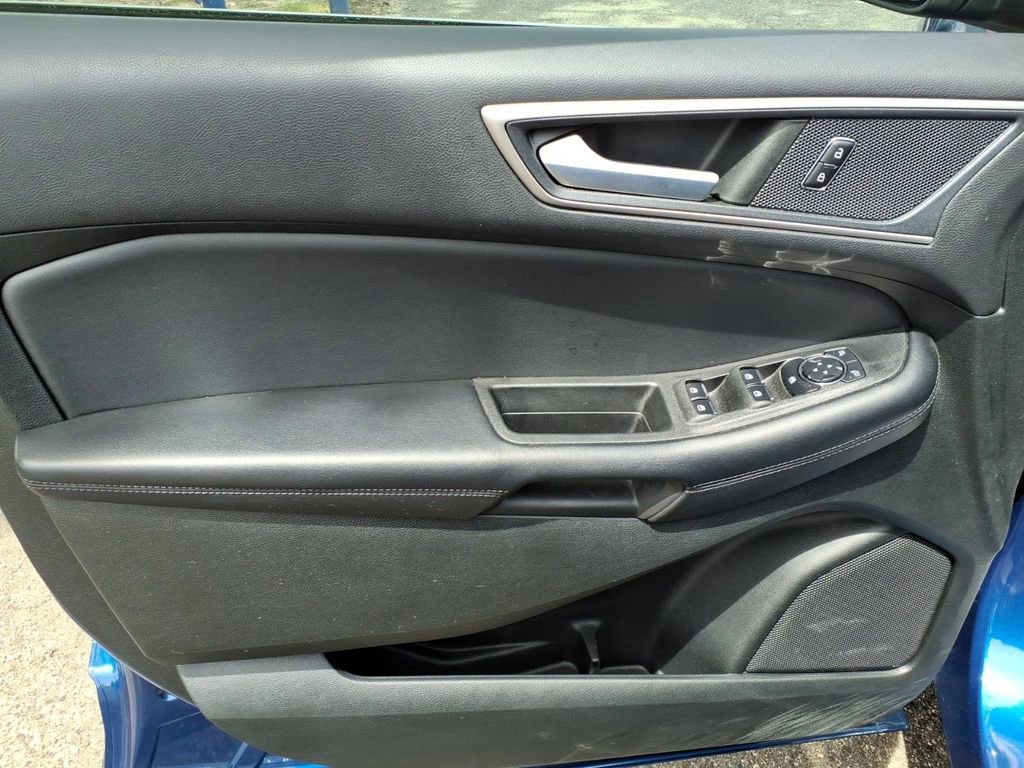 Certified 2023 Ford Edge SEL w/ Convenience Package AWD/4WD image 12